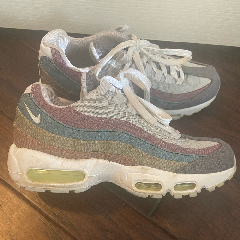 Nike air max shoes
